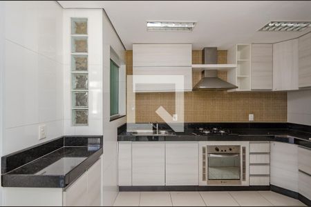 Apartamento para alugar com 75m², 2 quartos e 1 vaga Apartamento para alugar com 75m², 2 quartos e 1 vagaCozinha