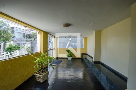 Apartamento para alugar com 75m², 2 quartos e 1 vaga Apartamento para alugar com 75m², 2 quartos e 1 vagaHall de Entrada
