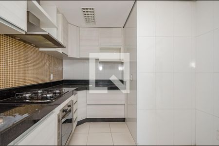 Apartamento para alugar com 75m², 2 quartos e 1 vaga Apartamento para alugar com 75m², 2 quartos e 1 vagaCozinha