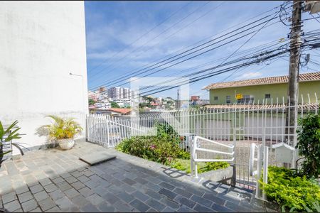 Apartamento para alugar com 75m², 2 quartos e 1 vaga Apartamento para alugar com 75m², 2 quartos e 1 vagaEntrada