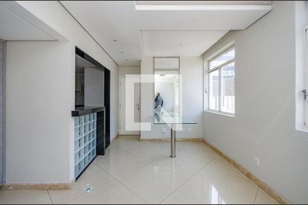 Apartamento para alugar com 75m², 2 quartos e 1 vaga Apartamento para alugar com 75m², 2 quartos e 1 vagaSala