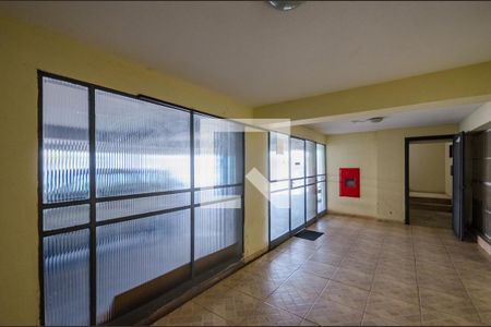 Apartamento para alugar com 75m², 2 quartos e 1 vaga Apartamento para alugar com 75m², 2 quartos e 1 vagaHall de Entrada