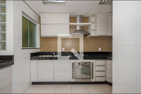 Apartamento para alugar com 75m², 2 quartos e 1 vaga Apartamento para alugar com 75m², 2 quartos e 1 vagaCozinha
