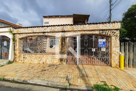 Casa para alugar com 35m², 1 quarto e sem vaga Casa para alugar com 35m², 1 quarto e sem vagaFachada