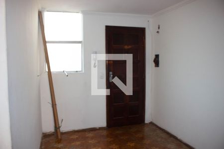 Sala de apartamento para alugar com 3 quartos, 50m² em Conjunto Residencial José Bonifácio, São Paulo