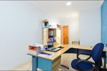 Casa à venda com 592m², 3 quartos e 5 vagasQuarto Extra Reversível - Escritório