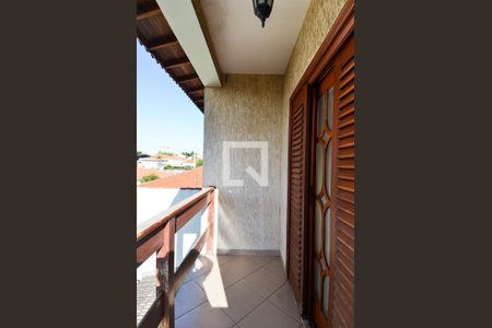 Casa à venda com 592m², 3 quartos e 5 vagasVaranda da Quarto 2 - Suíte