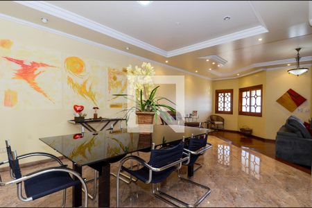 Sala de casa à venda com 3 quartos, 592m² em Vila Rosália, Guarulhos