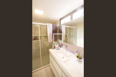 Apartamento à venda com 175m², 4 quartos e 3 vagasBanheiro Suíte 1