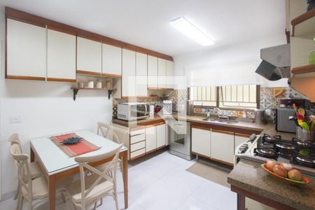 Apartamento à venda com 175m², 4 quartos e 3 vagasCozinha