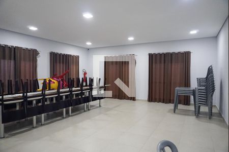 Apartamento à venda com 47m², 2 quartos e 1 vaga Apartamento à venda com 47m², 2 quartos e 1 vagaÁrea comum - Salão de festas