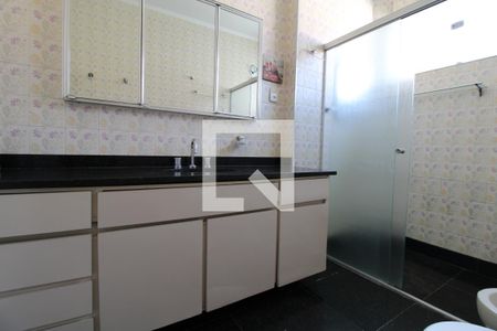 Casa à venda com 150m², 3 quartos e 3 vagasBanheiro comum