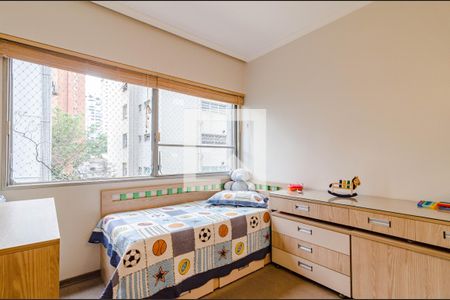 Apartamento à venda com 160m², 3 quartos e 2 vagas Apartamento à venda com 160m², 3 quartos e 2 vagasQuarto 1