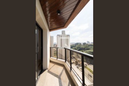 Sacada Lateral de apartamento à venda com 4 quartos, 274m² em Vila Lanzara, Guarulhos