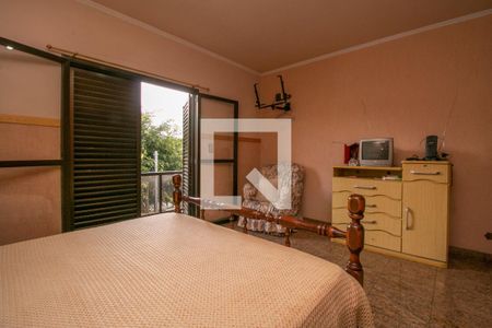 Suíte de casa à venda com 3 quartos, 220m² em Vila Oratório, São Paulo