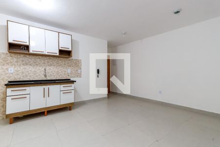 Sala e Cozinha de casa de condomínio para alugar com 2 quartos, 52m² em Vila Gustavo, São Paulo