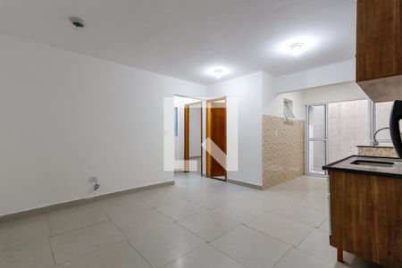 Casa de condomínio para alugar com 52m², 2 quartos e sem vagaSala e Cozinha