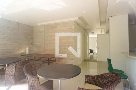 Apartamento à venda com 150m², 3 quartos e 2 vagas Apartamento à venda com 150m², 3 quartos e 2 vagasÁrea comum - Salão de festas