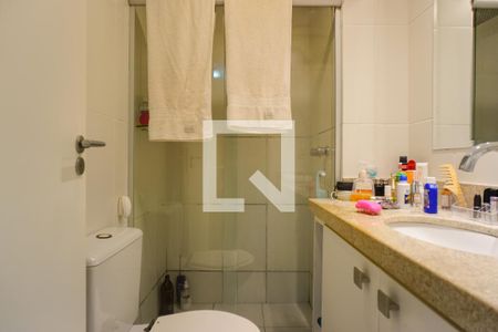 Apartamento à venda com 150m², 3 quartos e 2 vagas Apartamento à venda com 150m², 3 quartos e 2 vagasBanheiro da Suíte