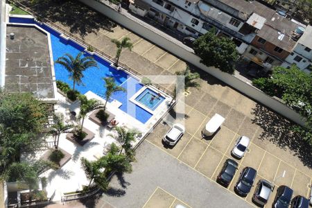 Apartamento à venda com 37m², 1 quarto e sem vagaÁrea comum - Piscina