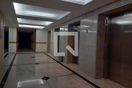 Apartamento à venda com 37m², 1 quarto e sem vaga Apartamento à venda com 37m², 1 quarto e sem vagaHall de Entrada