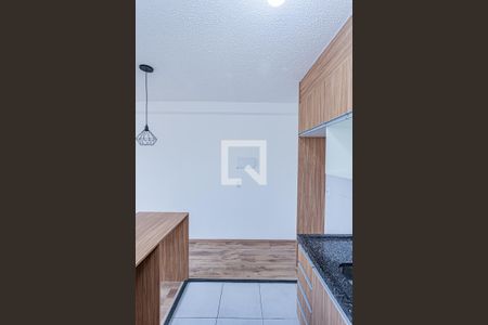 Sala e cozinha de apartamento para alugar com 1 quarto, 27m² em Sítio Morro Grande, São Paulo