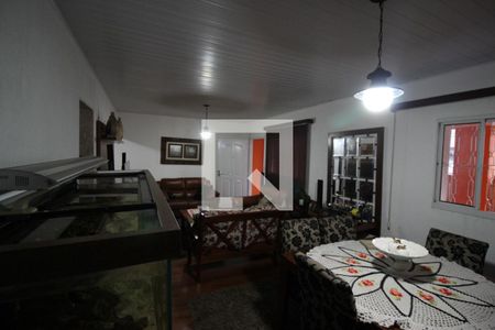 Sala de Casa com 3 quartos, 95m² Vila Marari