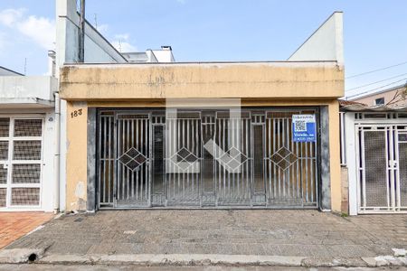 Casa à venda com 206m², 3 quartos e 2 vagasFachada