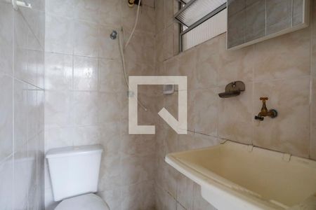 Banheiro de kitnet/studio para alugar com 1 quarto, 23m² em Bela Vista, São Paulo