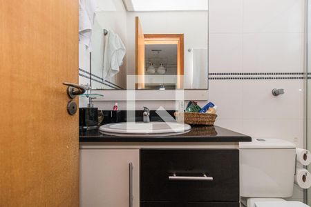 Casa para alugar com 300m², 3 quartos e 5 vagasBanheiro da Suíte 2