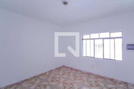 Sala de casa à venda com 4 quartos, 100m² em Vila California, São Paulo
