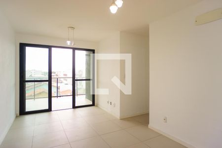 Sala de apartamento para alugar com 3 quartos, 80m² em Recreio dos Bandeirantes, Rio de Janeiro