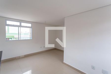 Sala de apartamento à venda com 3 quartos, 80m² em Santa Efigênia, Belo Horizonte