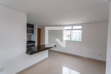 Sala de apartamento à venda com 3 quartos, 80m² em Santa Efigênia, Belo Horizonte