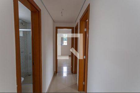 Corredor de apartamento à venda com 3 quartos, 80m² em Santa Efigênia, Belo Horizonte
