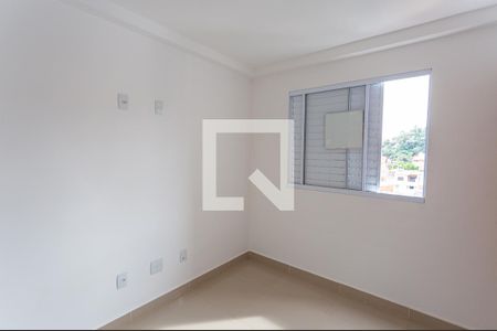 Suíte de apartamento à venda com 3 quartos, 80m² em Santa Efigênia, Belo Horizonte