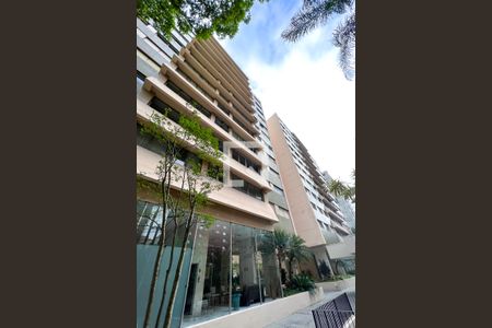 Apartamento à venda com 120m², 3 quartos e 2 vagasFachada