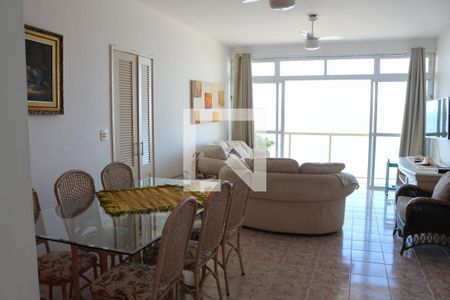 Sala de apartamento para alugar com 2 quartos, 110m² em Pitangueiras, Guarujá