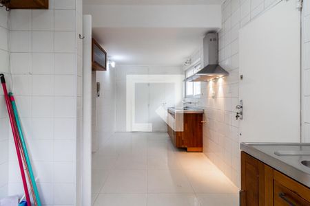 Casa à venda com 280m², 5 quartos e 5 vagasCozinha