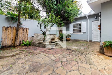 Casa à venda com 280m², 5 quartos e 5 vagasQuintal