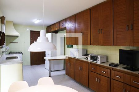 Apartamento à venda com 167m², 2 quartos e 2 vagasCozinha