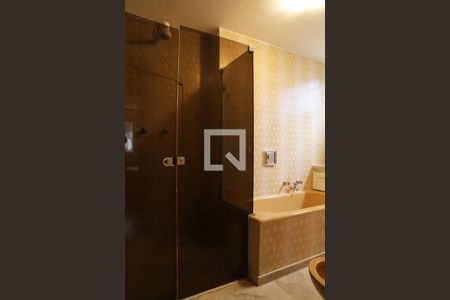 Apartamento à venda com 167m², 2 quartos e 2 vagasBanheiro da Suíte