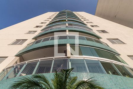 Apartamento à venda com 116m², 3 quartos e 2 vagas Apartamento à venda com 116m², 3 quartos e 2 vagasFachada do Prédio