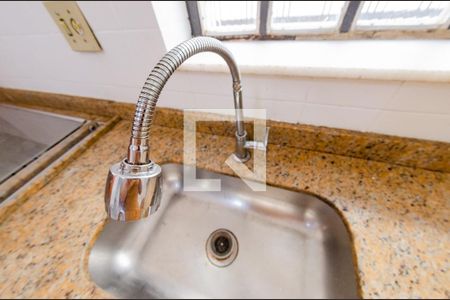 Casa à venda com 315m², 4 quartos e 3 vagas Casa à venda com 315m², 4 quartos e 3 vagasPia