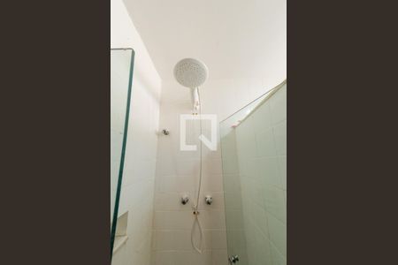 Casa à venda com 315m², 4 quartos e 3 vagas Casa à venda com 315m², 4 quartos e 3 vagasBanheiro social