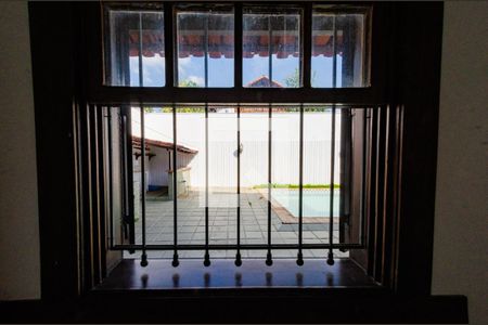 Casa à venda com 315m², 4 quartos e 3 vagas Casa à venda com 315m², 4 quartos e 3 vagasVista