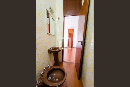 Casa à venda com 315m², 4 quartos e 3 vagas Casa à venda com 315m², 4 quartos e 3 vagasBanheiro da suíte 1