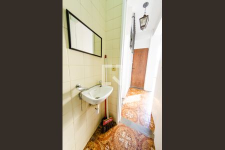 Casa à venda com 315m², 4 quartos e 3 vagas Casa à venda com 315m², 4 quartos e 3 vagasBanheiro de serviço