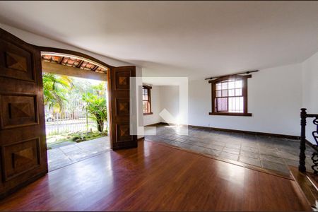 Sala de casa à venda com 4 quartos, 315m² em São Bento, Belo Horizonte