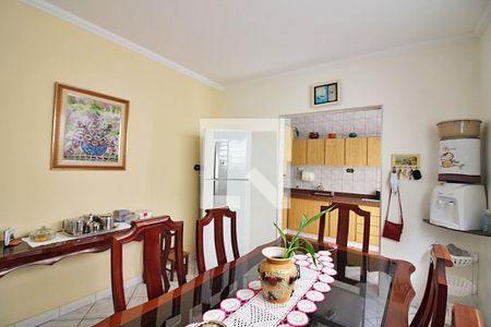 Casa à venda com 175m², 3 quartos e 2 vagasCopa